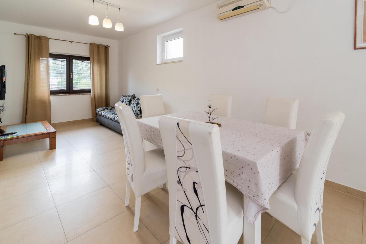 Apartments Karabaic Krk Krk Town Εξωτερικό φωτογραφία